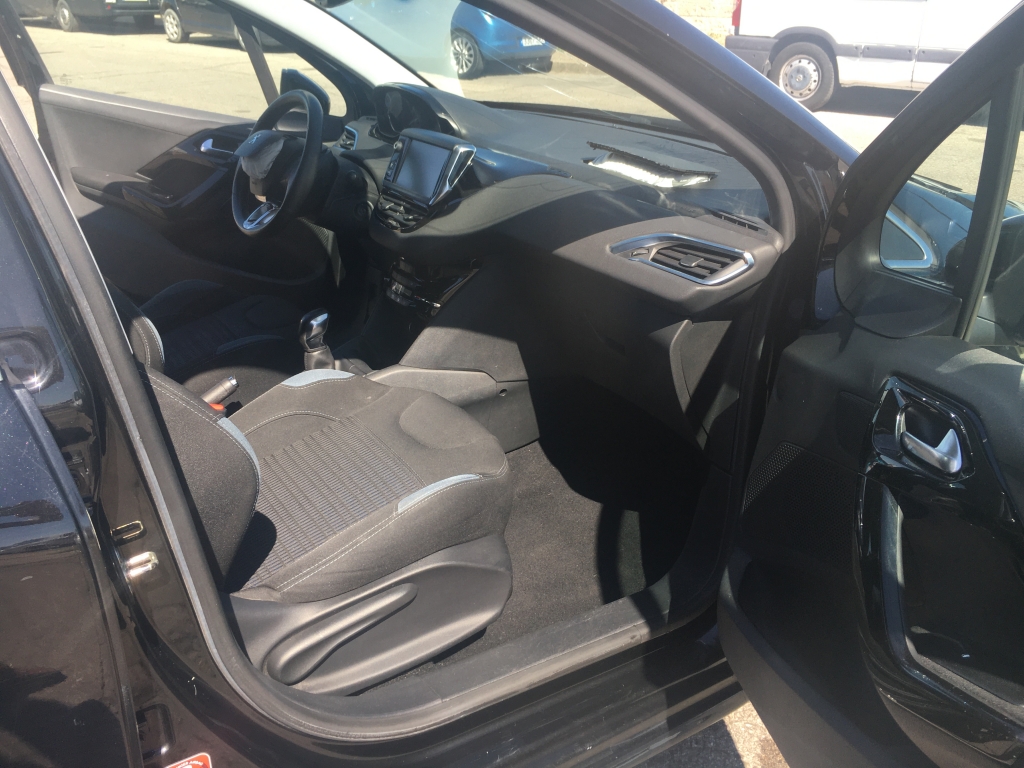 PEUGEOT 208 1.6 HDI 92CV
