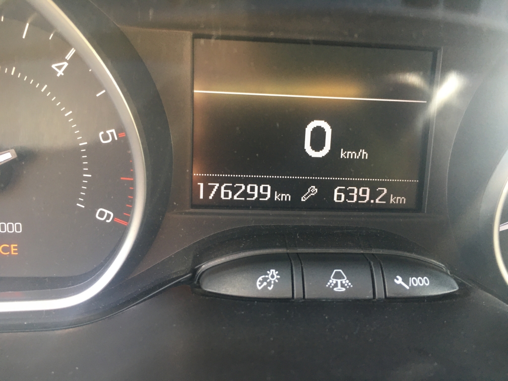 PEUGEOT 208 1.6 HDI 92CV