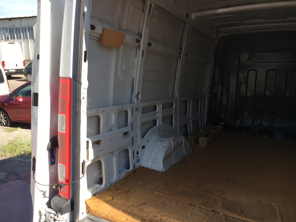 IVECO DAILY 35S13    2.3 HPI 126CV