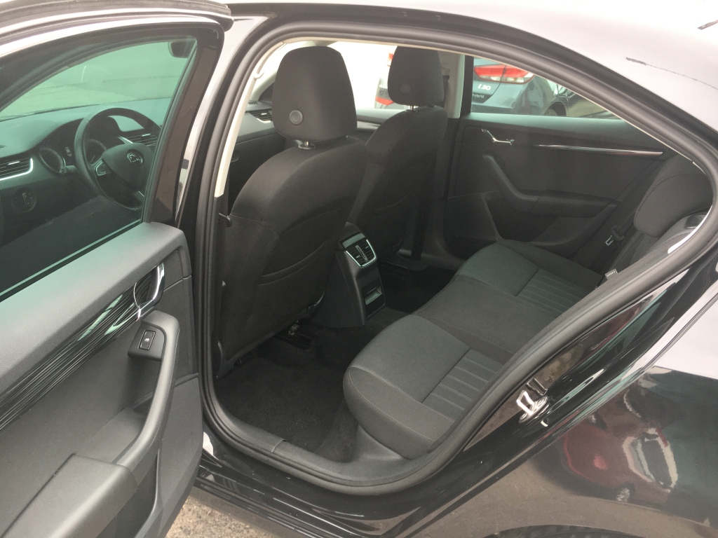 SKODA OCTAVIA 2.0 TDI 150CV DSG