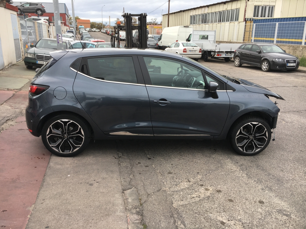 RENAULT CLIO 1.0 INY 90CV
