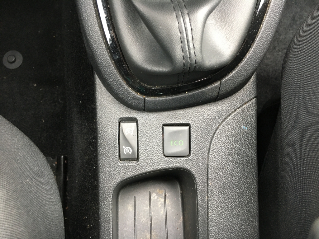 RENAULT CLIO 1.0 INY 90CV