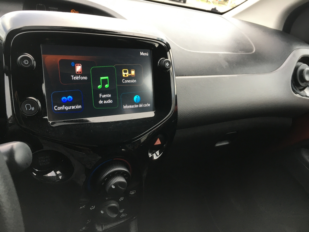 PEUGEOT 108 1.0 INY 73CV