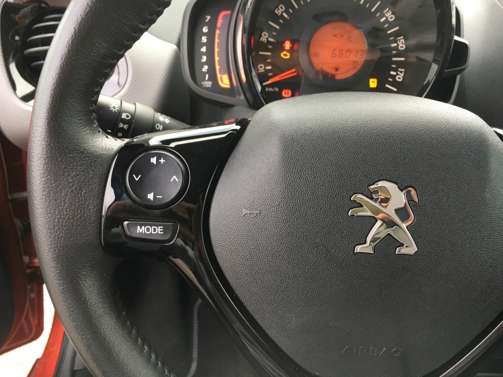 PEUGEOT 108 1.0 INY 73CV