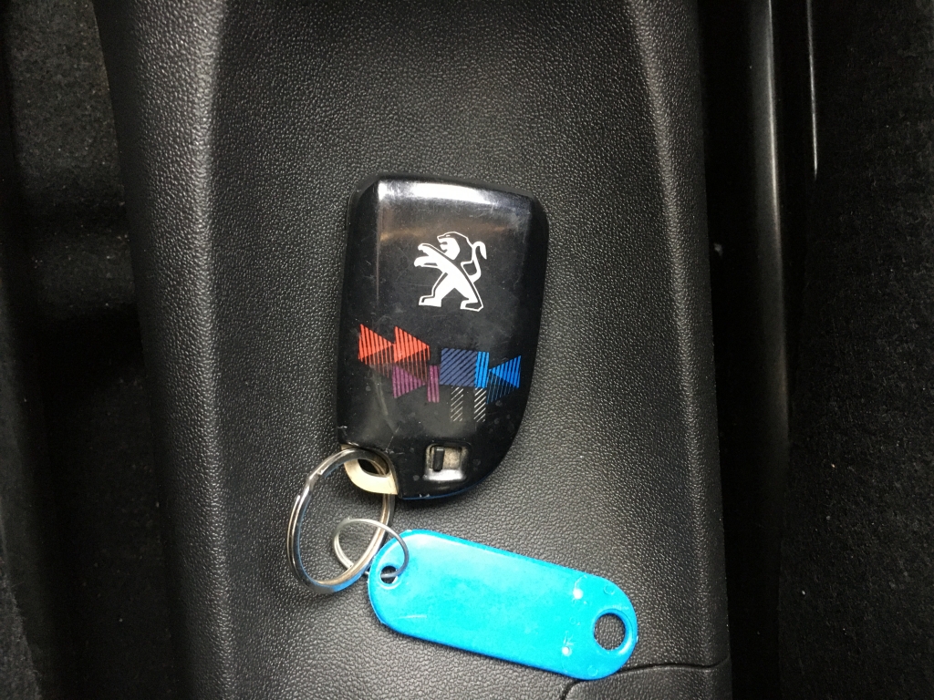 PEUGEOT 108 1.0 INY 73CV