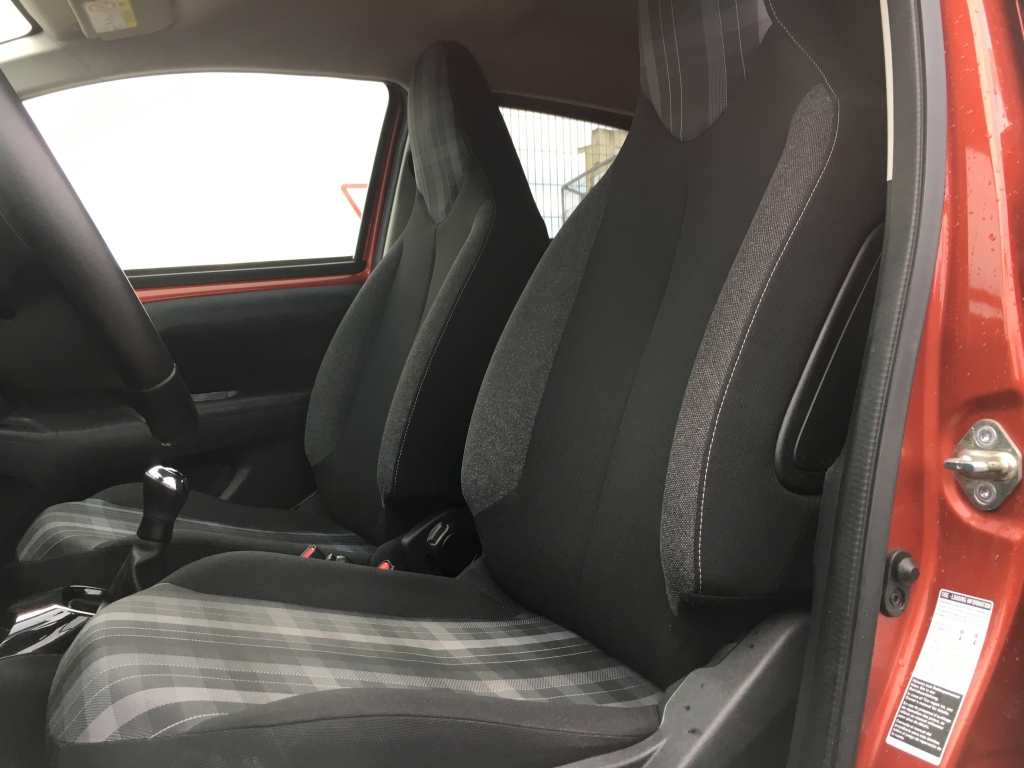 PEUGEOT 108 1.0 INY 73CV