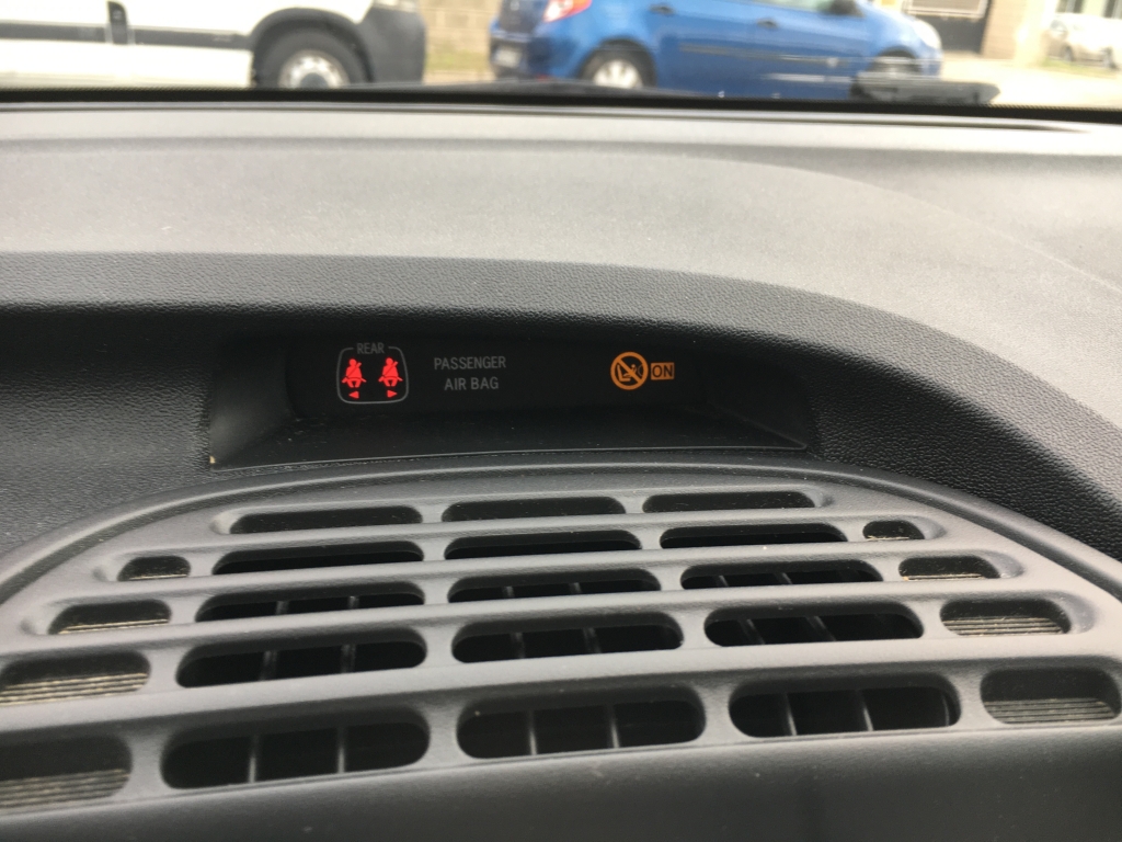 PEUGEOT 108 1.0 INY 73CV