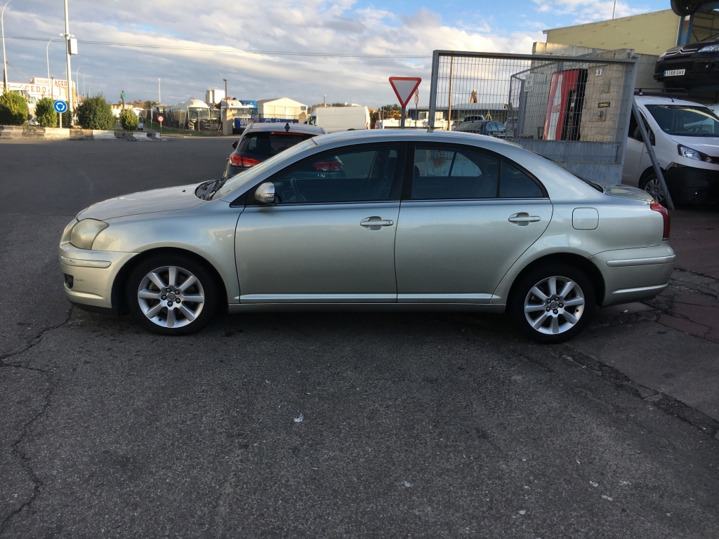 TOYOTA AVENSIS 2.0 D4D 126CV