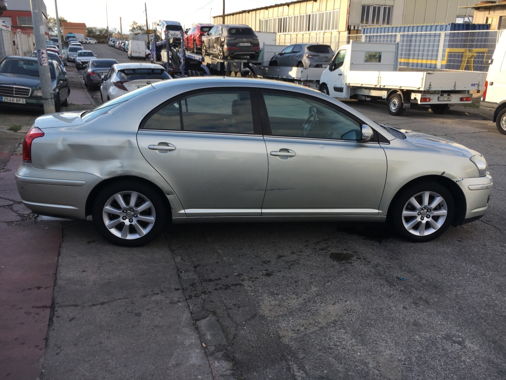 TOYOTA AVENSIS 2.0 D4D 126CV