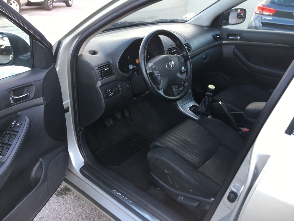 TOYOTA AVENSIS 2.0 D4D 126CV