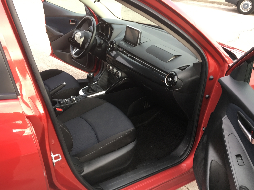 MAZDA 2 1.5 INY 90CV