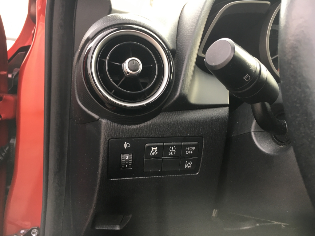 MAZDA 2 1.5 INY 90CV