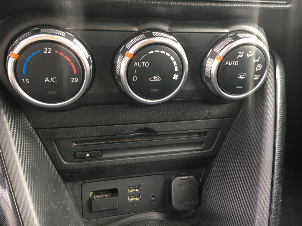 MAZDA 2 1.5 INY 90CV