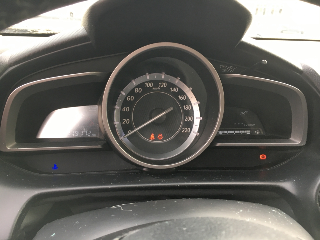 MAZDA 2 1.5 INY 90CV