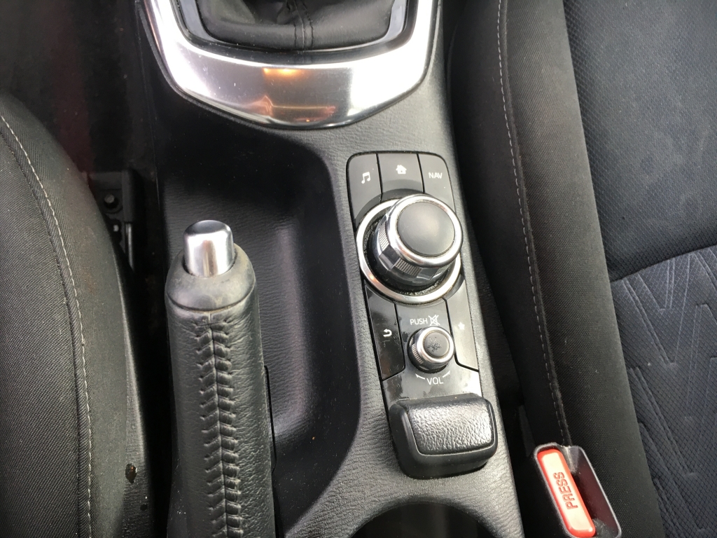 MAZDA 2 1.5 INY 90CV