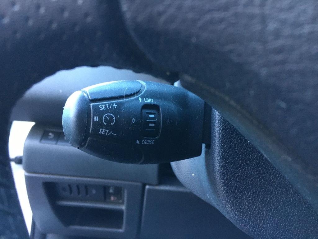 PEUGEOT 3008 1.6 HDI 120CV