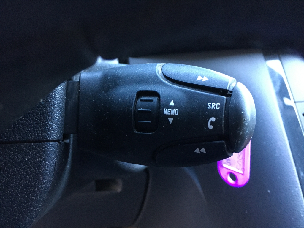 PEUGEOT 3008 1.6 HDI 120CV