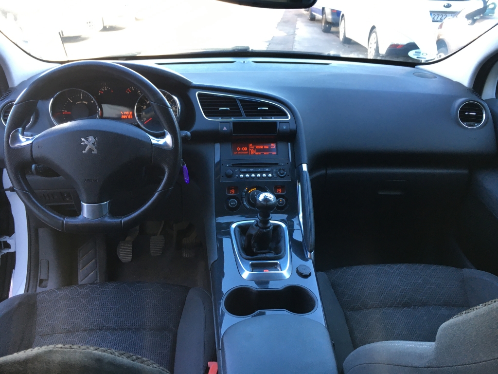 PEUGEOT 3008 1.6 HDI 120CV