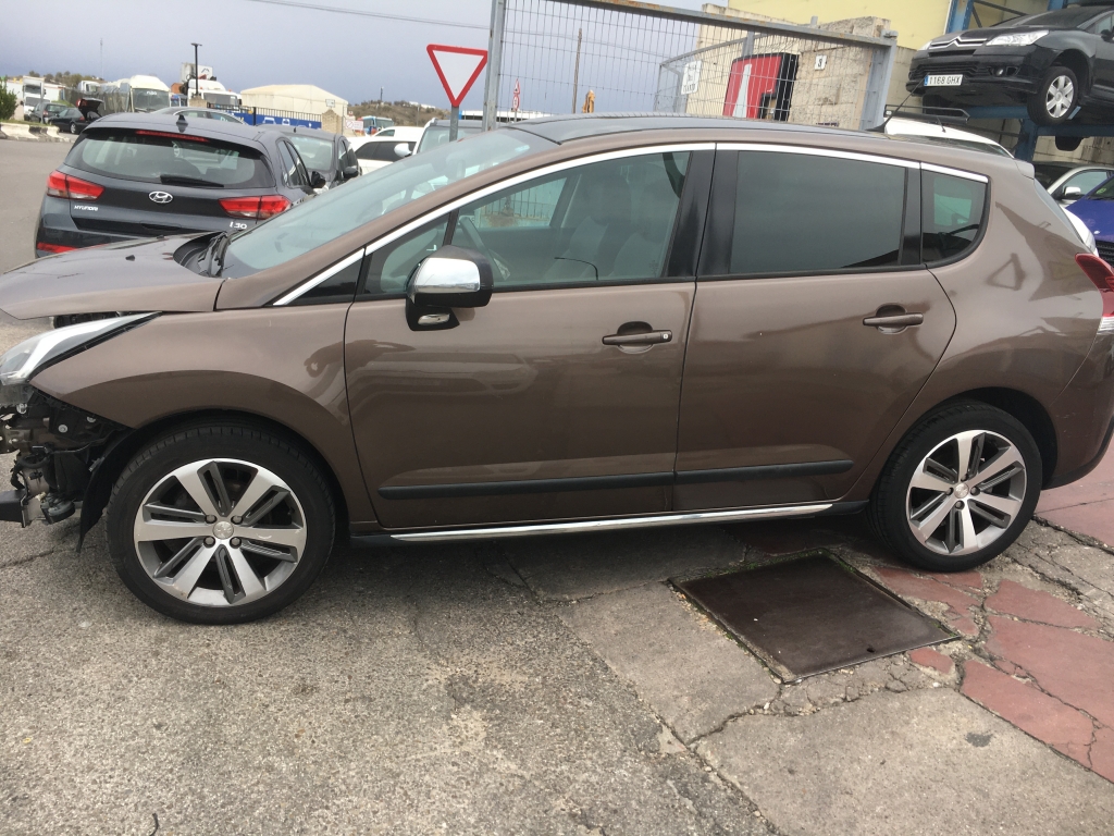 PEUGEOT 3008 1.6 HDI 120CV AUT