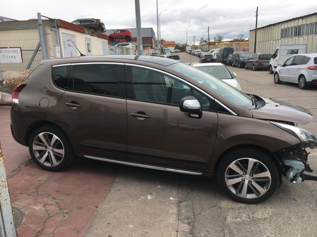 PEUGEOT 3008 1.6 HDI 120CV AUT