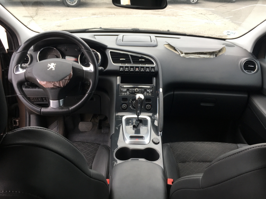 PEUGEOT 3008 1.6 HDI 120CV AUT