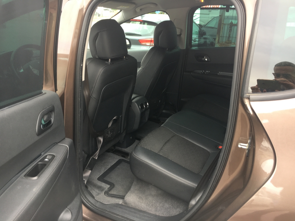 PEUGEOT 3008 1.6 HDI 120CV AUT