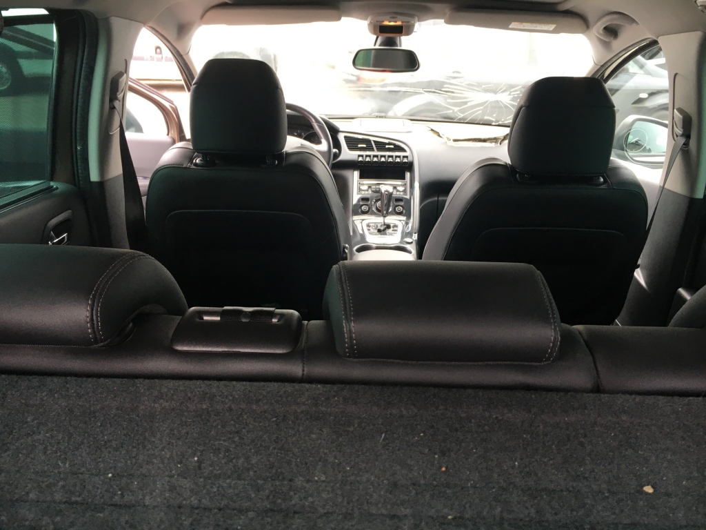 PEUGEOT 3008 1.6 HDI 120CV AUT