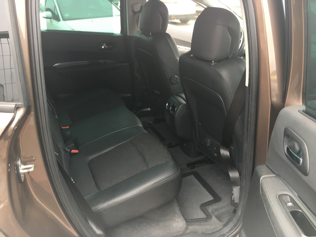 PEUGEOT 3008 1.6 HDI 120CV AUT