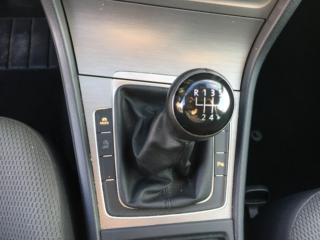 VOLKSWAGEN GOLF VII ADVANCE 1.6 TDI 105CV