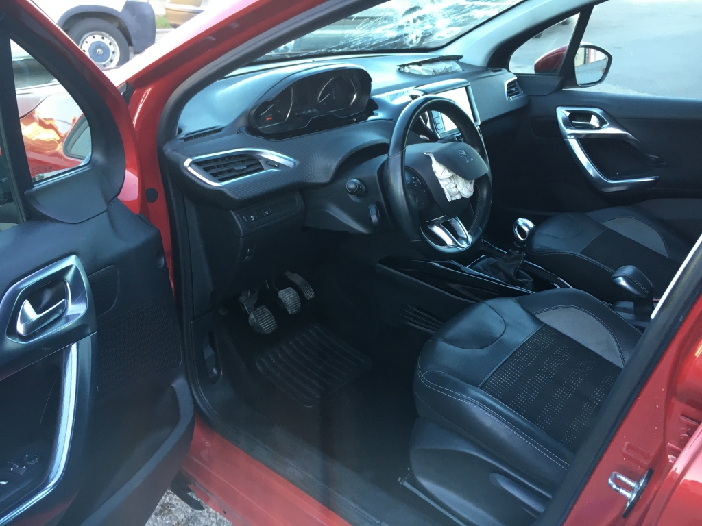 PEUGEOT 2008 1.6 HDI 120CV