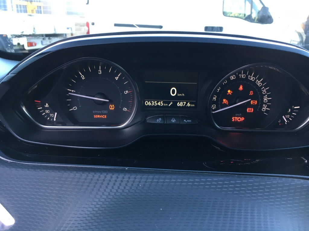 PEUGEOT 2008 1.6 HDI 120CV