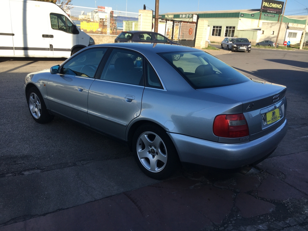 AUDI A-4 INY 2.8 193CV V6