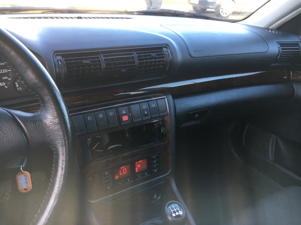 AUDI A-4 INY 2.8 193CV V6