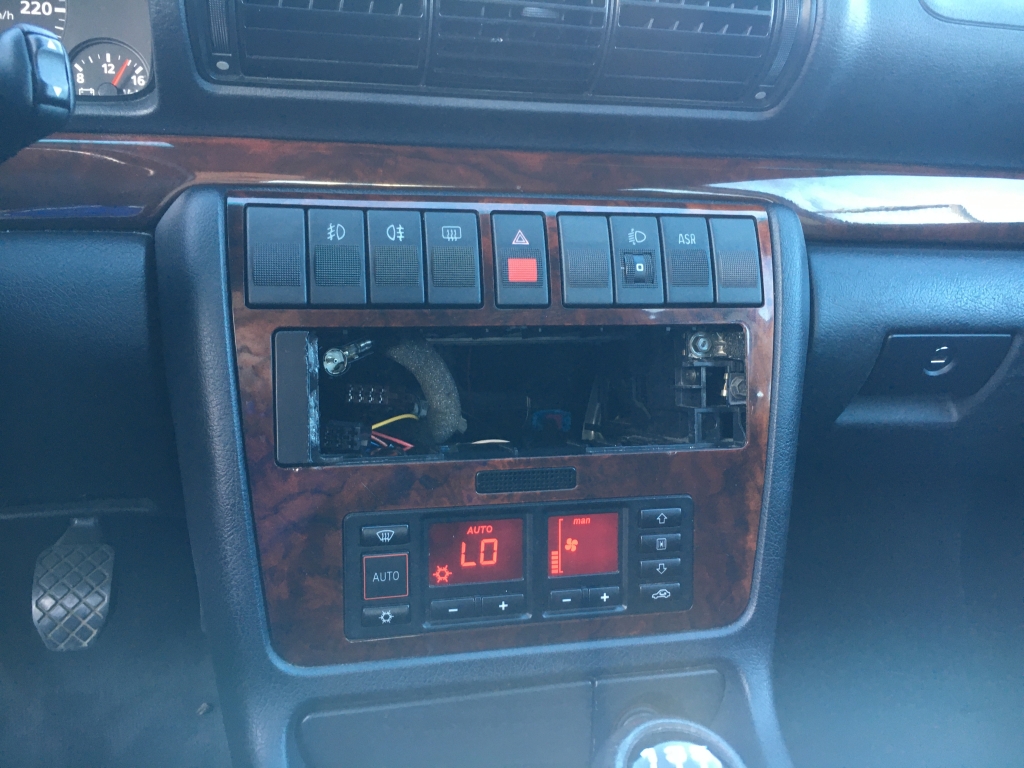 AUDI A-4 INY 2.8 193CV V6