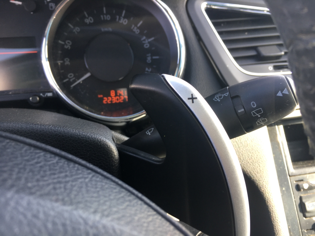PEUGEOT 5008 1.6 HDI 110CV 7 PLAZAS AUT