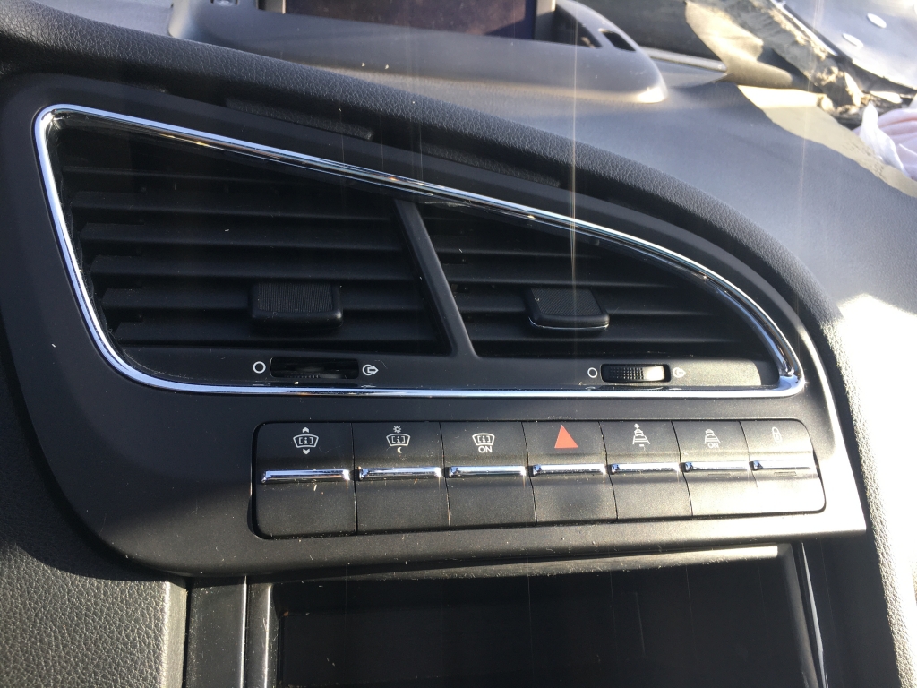 PEUGEOT 5008 1.6 HDI 110CV 7 PLAZAS AUT