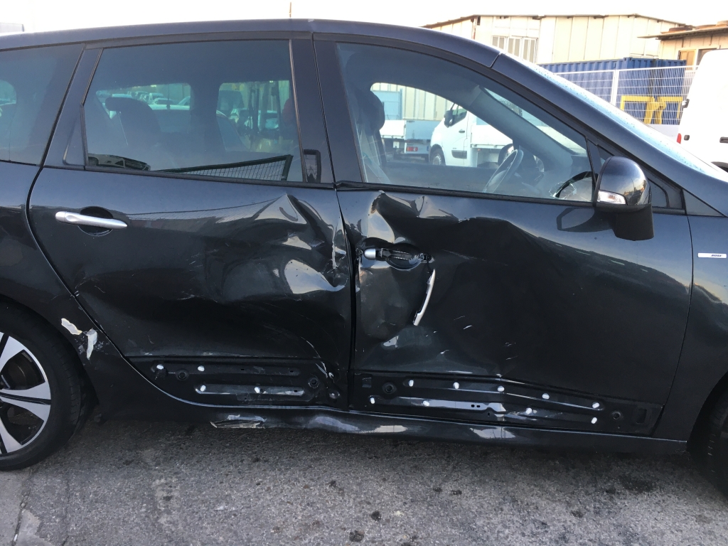 RENAULT GRAND SCENIC 1.6 DCI 130CV 7 PLAZAS