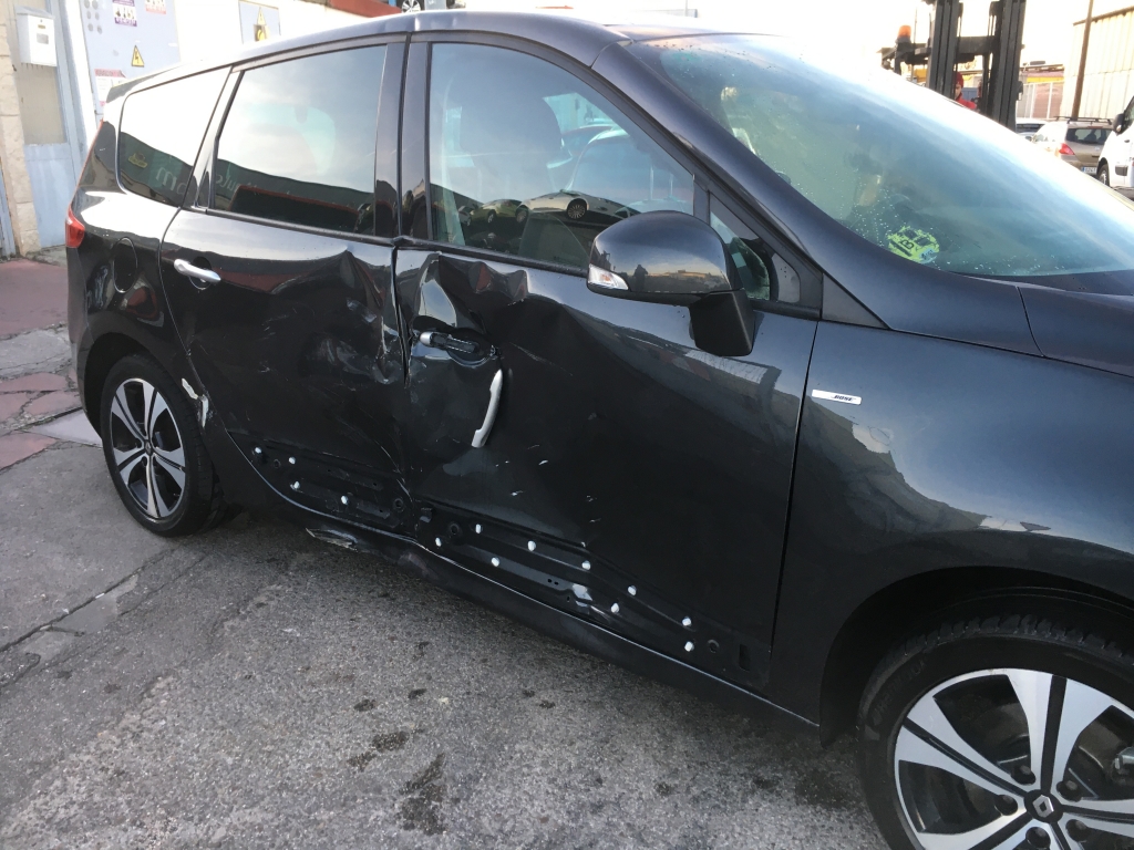 RENAULT GRAND SCENIC 1.6 DCI 130CV 7 PLAZAS