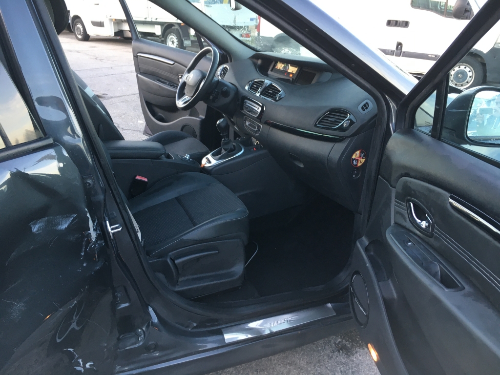 RENAULT GRAND SCENIC 1.6 DCI 130CV 7 PLAZAS
