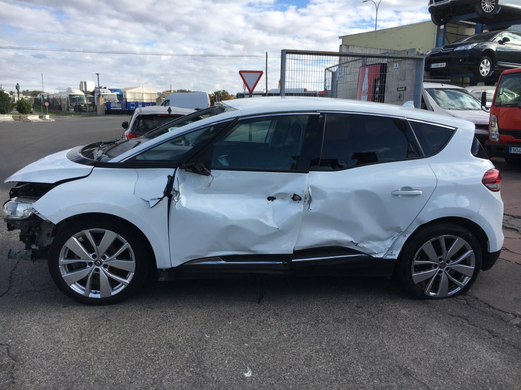 RENAULT SCENIC 1.3 INY 140CV