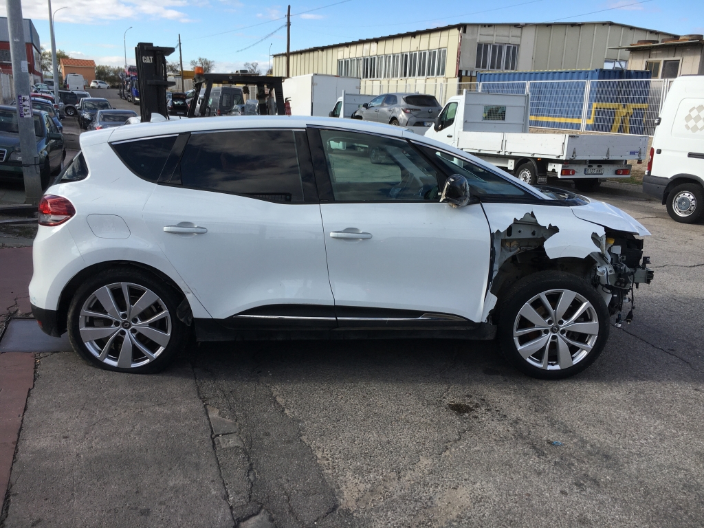 RENAULT SCENIC 1.3 INY 140CV
