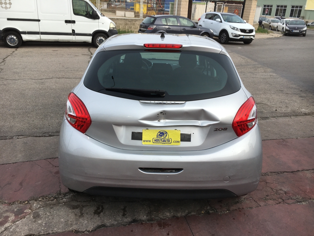 PEUGEOT 208 1.2 VTI 82 CV