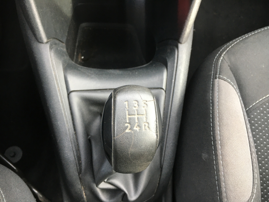 PEUGEOT 208 1.2 VTI 82 CV
