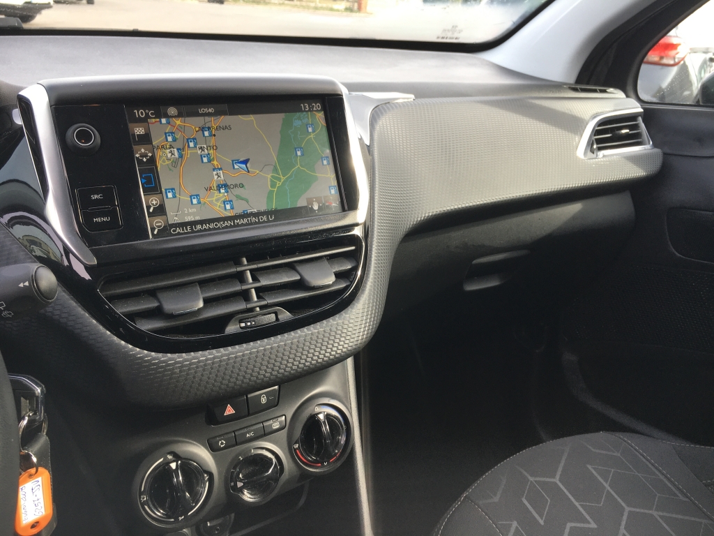 PEUGEOT 2008 ACT BLUE 1.6 HDI 100CV