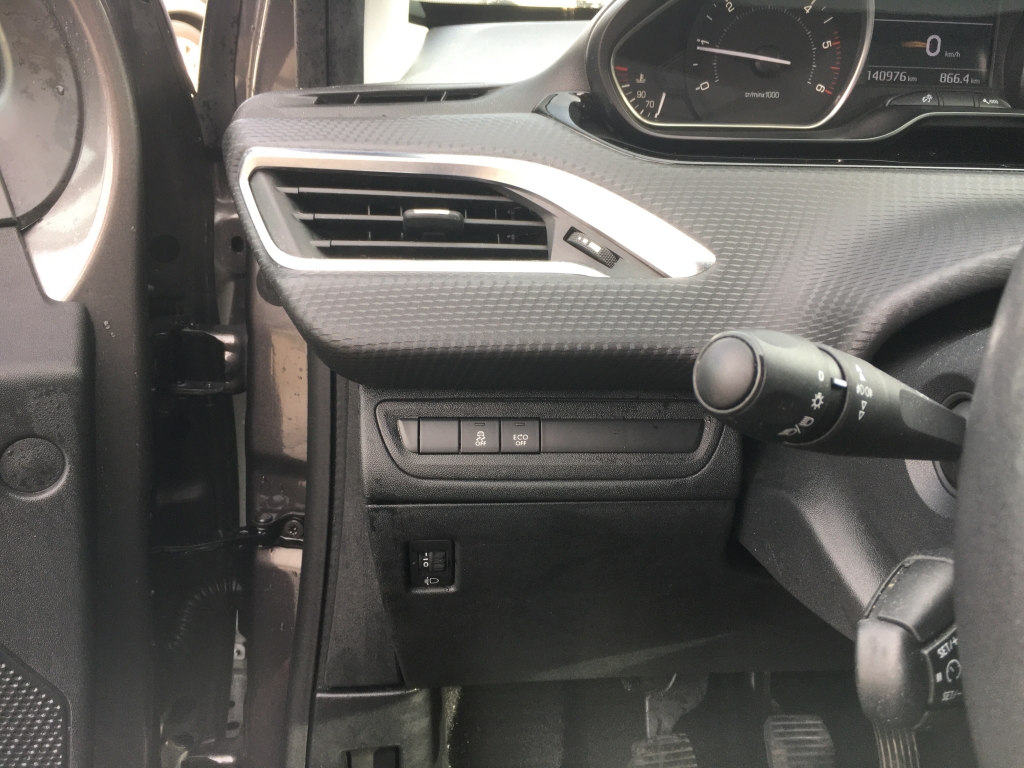 PEUGEOT 2008 ACT BLUE 1.6 HDI 100CV