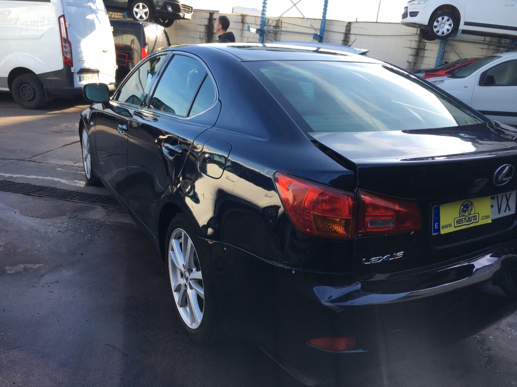 LEXUS IS 220 D4D 2.2 177CV