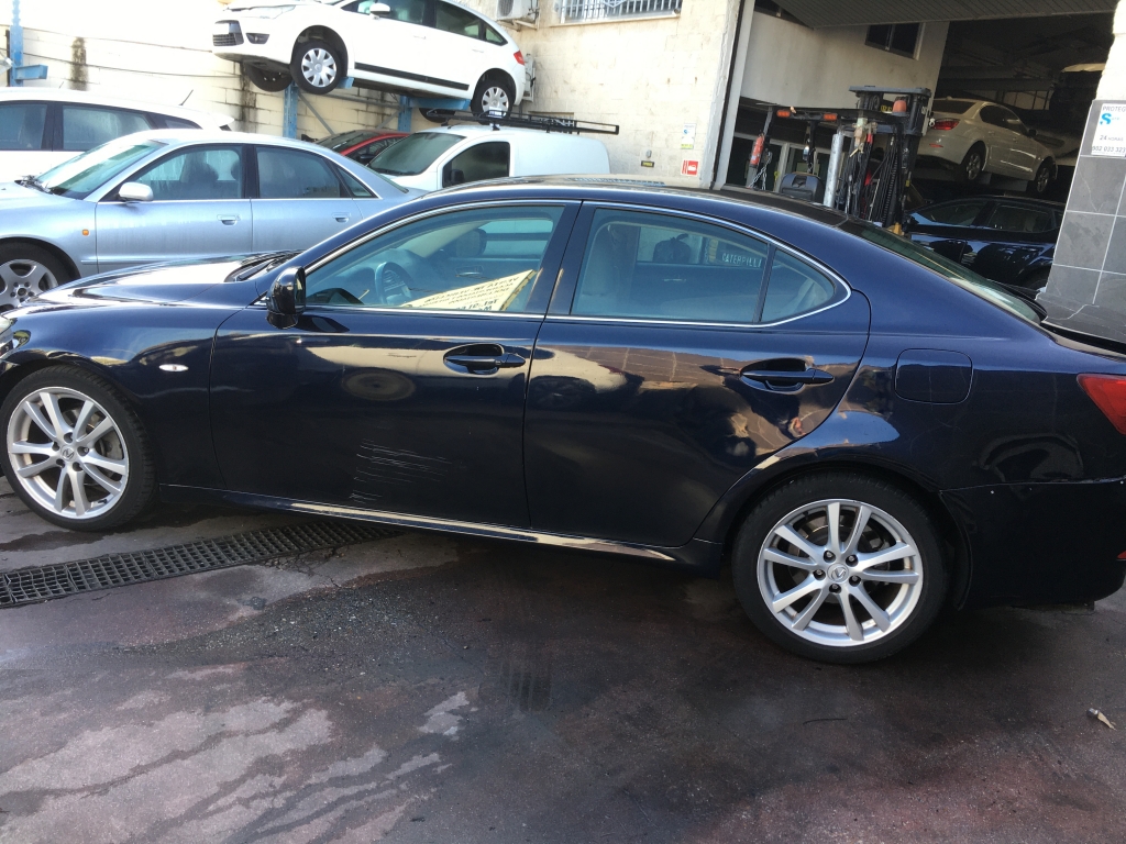 LEXUS IS 220 D4D 2.2 177CV