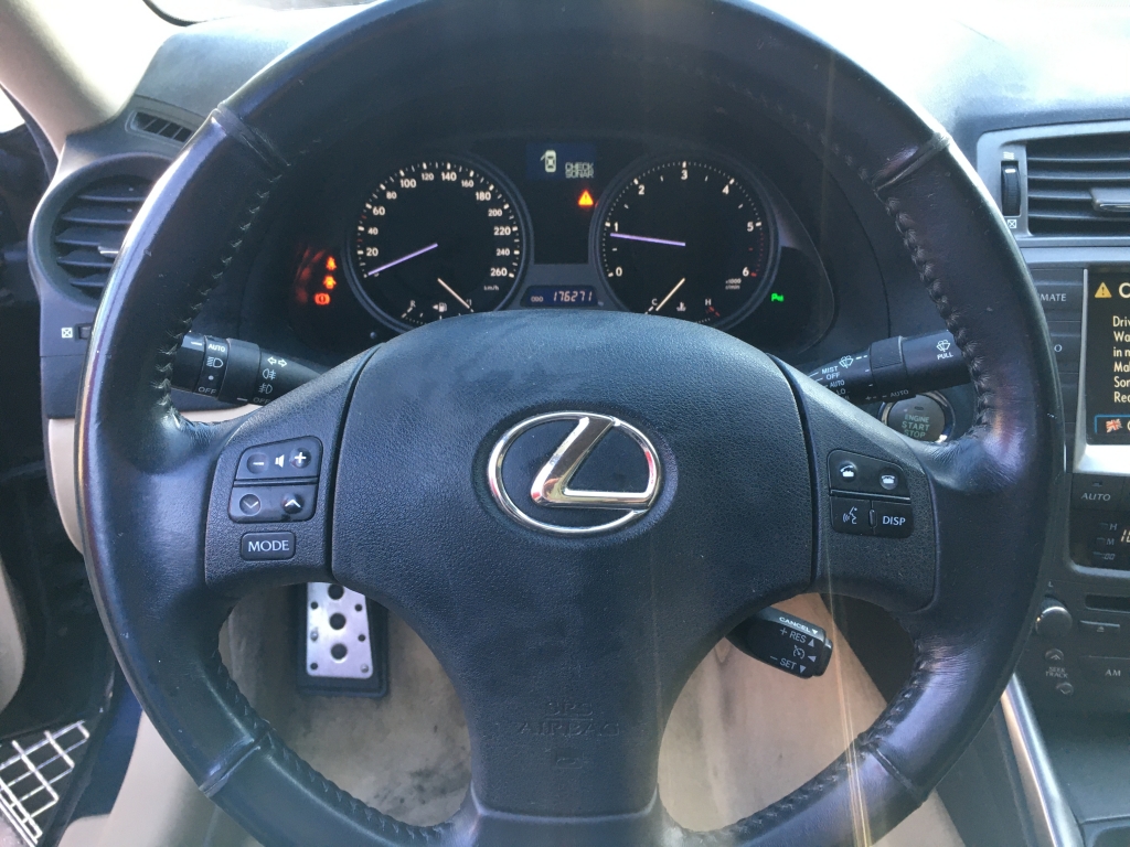 LEXUS IS 220 D4D 2.2 177CV