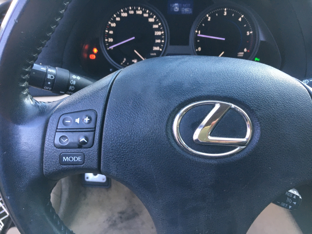 LEXUS IS 220 D4D 2.2 177CV