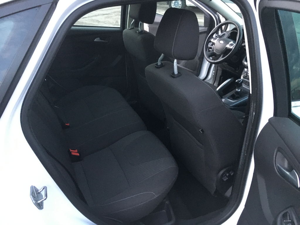 FORD FOCUS SEDAN 1.6 INY 150CV